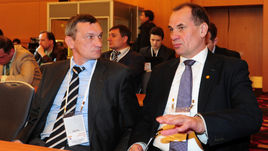 Валентин ИВАНОВ (слева) и Николай ЛЕВНИКОВ.