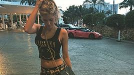 Кайла РЕЙ РИД.