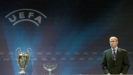 Глава Ассоциации европейских профессиональных футбольных лиг Ларс-Кристер УЛЬССОН - один из тех, кто категорически против реформирования Лиги чемпионов.