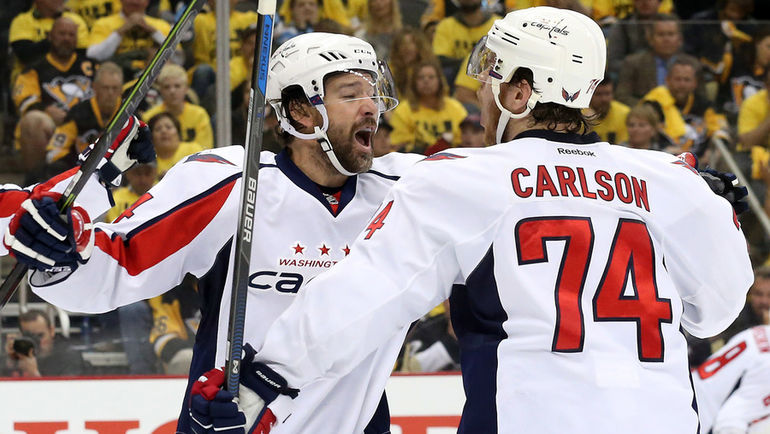 Джастин УИЛЬЯМС (слева) и Джон КАРЛСОН. Фото USA Today Джастин УИЛЬЯМС (слева) и Джон КАРЛСОН. Фото USA Today