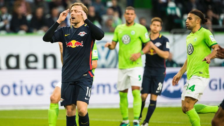 Эмиль ФОРСБЕРГ (№10) тоже не забил с точки, но исправился с игры. Фото AFP Эмиль ФОРСБЕРГ (№10) тоже не забил с точки, но исправился с игры. Фото AFP