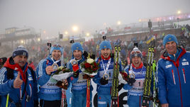 Слева направо: Александр КАСПЕРОВИЧ, Алексей ВОЛКОВ, Дмитрий МАЛЫШКО, Антон ШИПУЛИН, Евгений ГАРАНИЧЕВ и Андрей ПАДИН на награждении после эстафеты в Оберхофе.