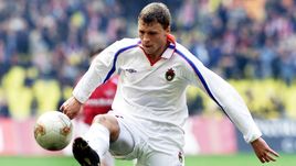 Денис ПОПОВ.