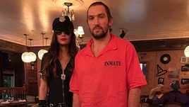 Заключенный Овечкин на вечеринке в честь Хэллоуина