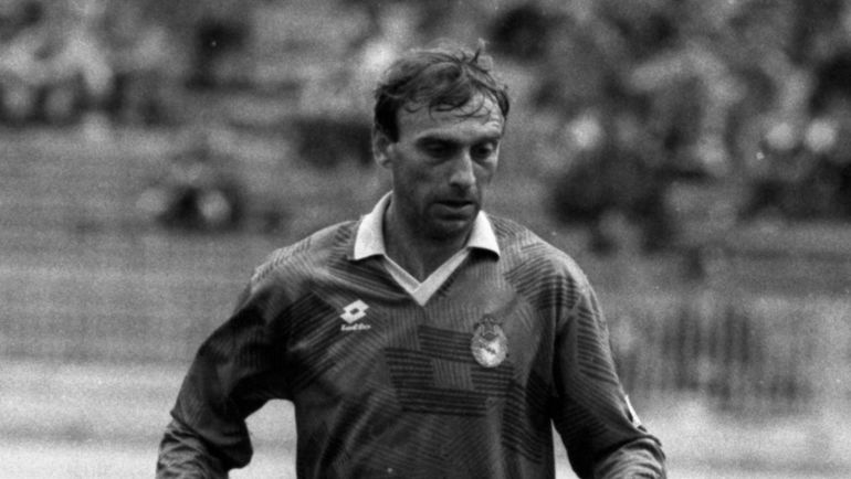 1995 год. Валерий ГЛУШАКОВ - игрок ЦСКА. Фото Дмитрий СОЛНЦЕВ 1995 год. Валерий ГЛУШАКОВ - игрок ЦСКА. Фото Дмитрий СОЛНЦЕВ