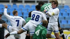 18 октября 2003 гола. "Динамо" – "Торпедо-Металлург" – 0:1. Недовольство ходом и результатом игры выразил даже мэр Москвы Юрий Лужков.