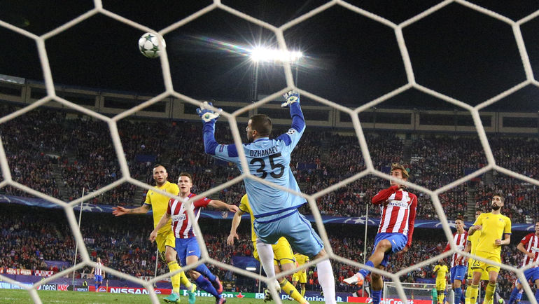 90+4-я минута. Победный гол Антуана ГРИЗМАННА. Фото REUTERS 90+4-я минута. Победный гол Антуана ГРИЗМАННА. Фото REUTERS