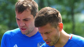 Артем ДЗЮБА (слева) и Федор СМОЛОВ.