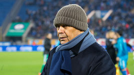 Мирча ЛУЧЕСКУ.