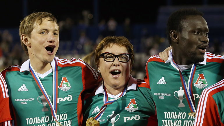 Роман ПАВЛЮЧЕНКО, Ольга СМОРОДСКАЯ и Умар НЬЯСС. Фото ТАСС Роман ПАВЛЮЧЕНКО, Ольга СМОРОДСКАЯ и Умар НЬЯСС. Фото ТАСС