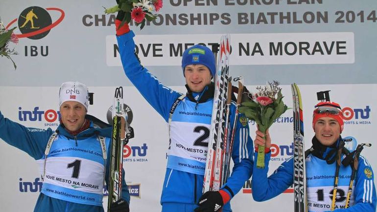 2 февраля 2014 года. Нове-Место. Чемпионат Европы. Победитель гонки преследования Максим ЦВЕТКОВ (в центре), серебряный призер Ларс Хельге БИРКЕЛАНД (слева) и бронзовый призер Антон БАБИКОВ. Фото AFP 2 февраля 2014 года. Нове-Место. Чемпионат Европы. Победитель гонки преследования Максим ЦВЕТКОВ (в центре), серебряный призер Ларс Хельге БИРКЕЛАНД (слева) и бронзовый призер Антон БАБИКОВ. Фото AFP