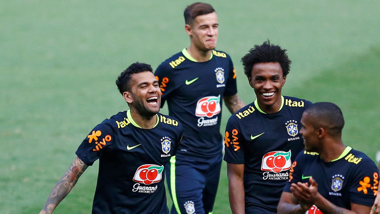 Даниэл АЛВЕС сыграет с Аргентиной в майке с номером 4 в память о легенде. Фото REUTERS Даниэл АЛВЕС сыграет с Аргентиной в майке с номером 4 в память о легенде. Фото REUTERS