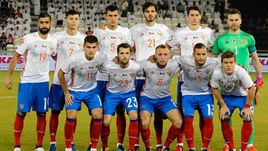 Сегодня. Доха. Катар - Россия - 2:1. Предматчевое фото сборной России.