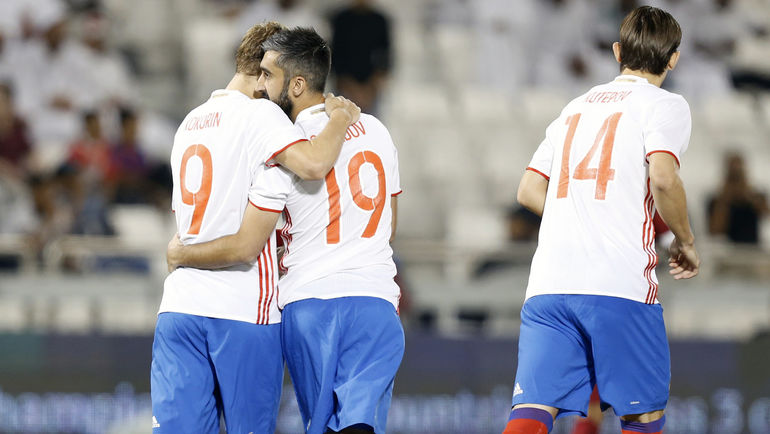 Александр САМЕДОВ (№19) свой пенальти реализовал. А вот Александр КОКОРИН (№9) - нет. Фото AFP Александр САМЕДОВ (№19) свой пенальти реализовал. А вот Александр КОКОРИН (№9) - нет. Фото AFP