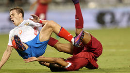 Вчера. Доха. Катар - Россия - 2:1. Хозяева отправили в полет и Александра КОКОРИНА, и всю нашу сборную.