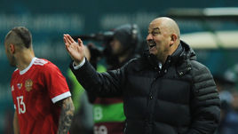 Сегодня. Грозный. Россия - Румыния - 1:0. Станислав ЧЕРЧЕСОВ.