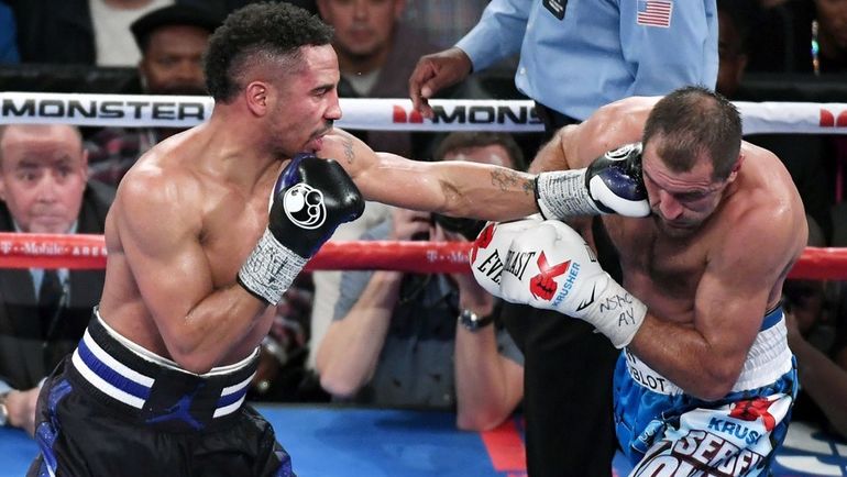 Анрей УОРД (слева) и Сергей КОВАЛЕВ. Фото AFP Анрей УОРД (слева) и Сергей КОВАЛЕВ. Фото AFP