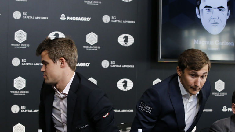Магнус КАРЛСЕН (слева) и Сергей КАРЯКИН. Фото AFP Магнус КАРЛСЕН (слева) и Сергей КАРЯКИН. Фото AFP