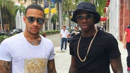 Мемфис ДЕПАЙ и Квинси ПРОМЕС в отпуске минувшим летом.