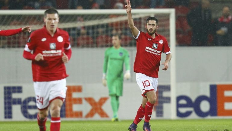 Юнус МАЛЛИ (№10). Юнус МАЛЛИ (№10).