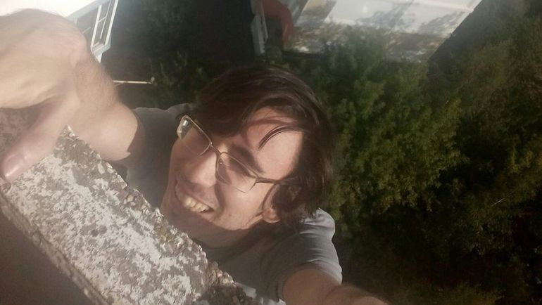 Юрий ЕЛИСЕЕВ и раньше лазил по балконам. Фото vk.com Юрий ЕЛИСЕЕВ и раньше лазил по балконам. Фото vk.com