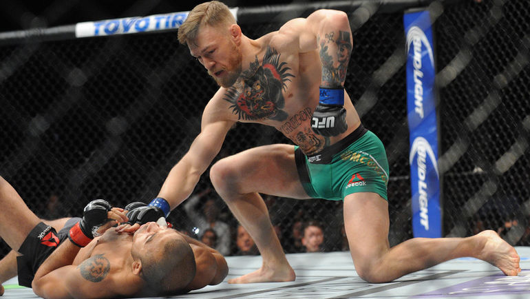 Конор МАКГРЕГОР (справа) побеждает Жозе АЛЬДО. Фото USA Today Конор МАКГРЕГОР (справа) побеждает Жозе АЛЬДО. Фото USA Today