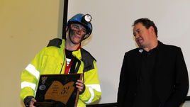 Сегодня. Москва. Александр ГОЛОВИН и Леонид СЛУЦКИЙ.