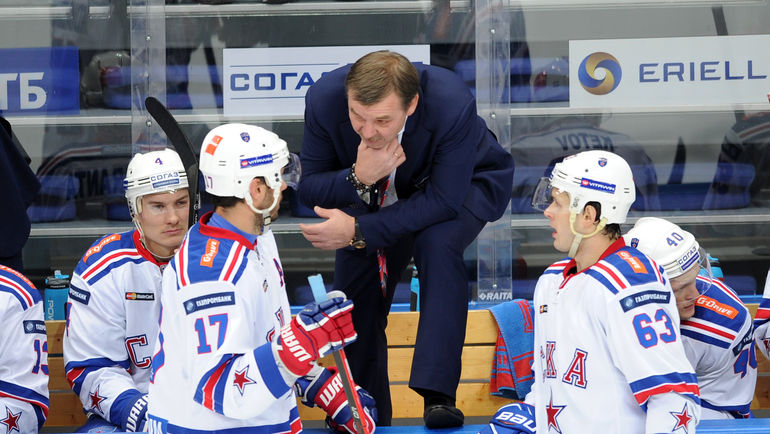 Илья КОВАЛЬЧУК, Олег ЗНАРОК и Евгений ДАДОНОВ. Фото Алексей ИВАНОВ, photo.khl.ru Илья КОВАЛЬЧУК, Олег ЗНАРОК и Евгений ДАДОНОВ. Фото Алексей ИВАНОВ, photo.khl.ru