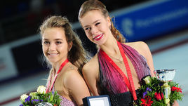 Анна ПОГОРИЛАЯ (справа) и Елена РАДИОНОВА.