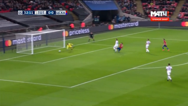 Алан ДЗАГОЕВ открывает счет в игре. Алан ДЗАГОЕВ открывает счет в игре.