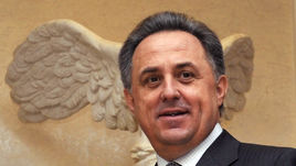 "У меня одно полномочие -  получать по голове".  Пламенные цитаты Виталия Мутко