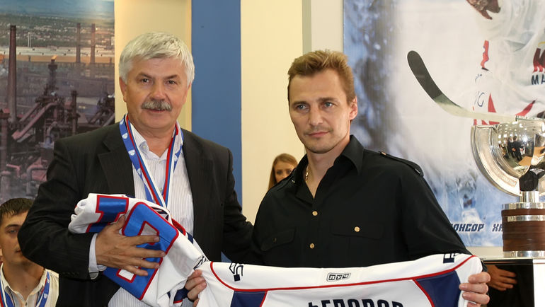 Геннадий ВЕЛИЧКИН и Сергей ФЕДОРОВ. Фото photo.khl.ru Геннадий ВЕЛИЧКИН и Сергей ФЕДОРОВ. Фото photo.khl.ru