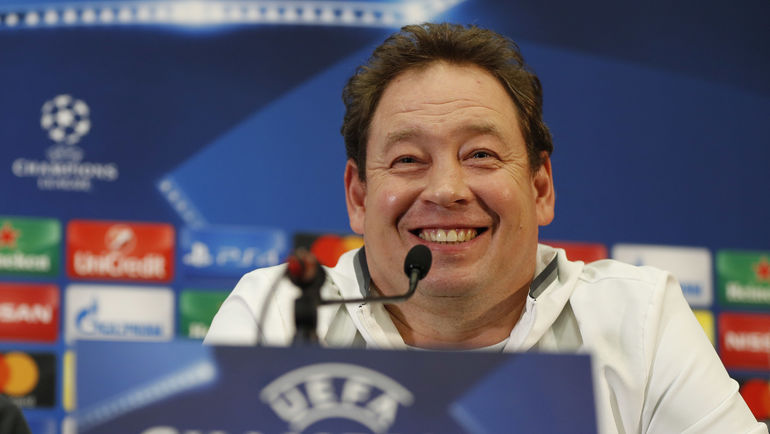 Леонид СЛУЦКИЙ на пресс-конференции перед своим прощальным матчем в ЦСКА. Фото REUTERS Леонид СЛУЦКИЙ на пресс-конференции перед своим прощальным матчем в ЦСКА. Фото REUTERS