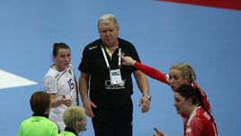 Главный тренер женской сборной России Евгений Трефилов.