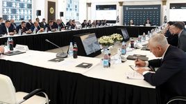 Сегодня. Москва. Собрание руководителей клубов КХЛ.