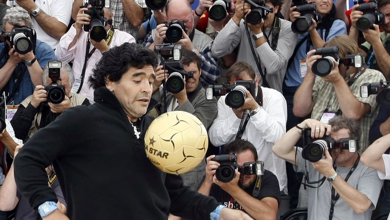 ...по той же причине без приза оставался и Диего МАРАДОНА. Фото REUTERS ...по той же причине без приза оставался и Диего МАРАДОНА. Фото REUTERS