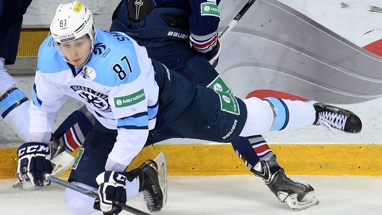 Максим ШАЛУНОВ (№87). Фото photo.khl.ru Максим ШАЛУНОВ (№87). Фото photo.khl.ru