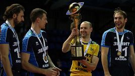 Сегодня. Сургут. Зенитовцы с трофеем.