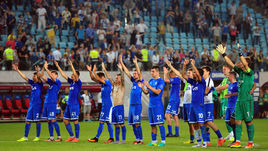 Динамовцы благодарят болельщиков.