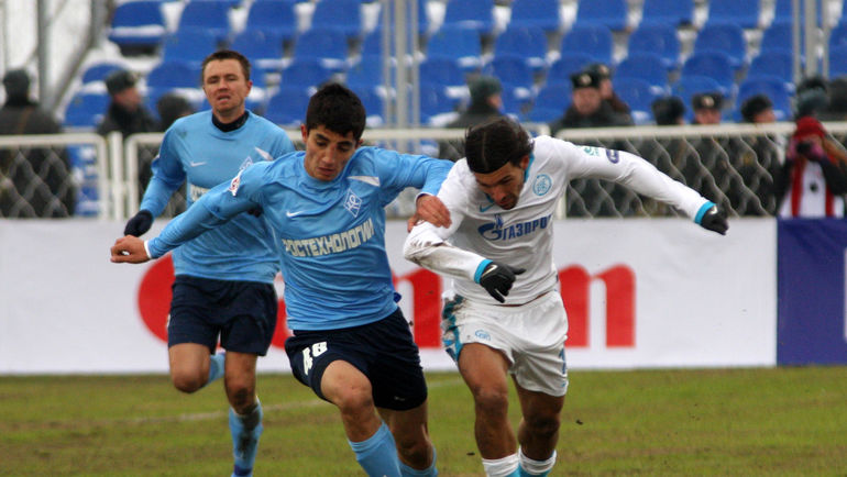 2010 год. Ибрагим ЦАЛЛАГОВ против зенитовца ДАННИ. Фото Игорь ГОРШКОВ 2010 год. Ибрагим ЦАЛЛАГОВ против зенитовца ДАННИ. Фото Игорь ГОРШКОВ