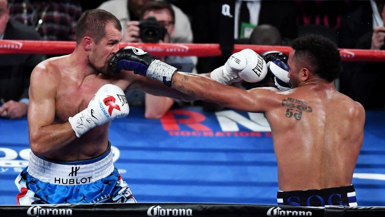 Сергей КОВАЛЕВ и Андре УОРД. Фото REUTERS Сергей КОВАЛЕВ и Андре УОРД. Фото REUTERS