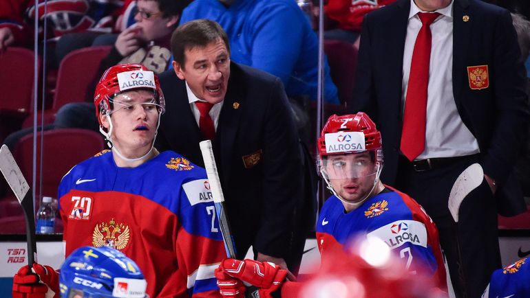 Валерий БРАГИН со своими хоккеистами. Фото AFP Валерий БРАГИН со своими хоккеистами. Фото AFP