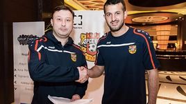 Сегодня. Белек. Генеральный директор "Арсенала" Дмитрий БАЛАШОВ и Гия ГРИГАЛАВА.