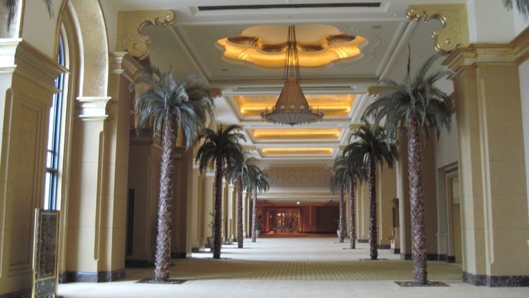  Emirates Palace.  ""