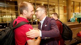 Сегодня. Абу-Даби. Денис ГЛУШАКОВ и Массимо КАРРЕРА.