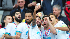 Зенитовцев зовут в Италию,  Глеба сватают в "Оренбург"