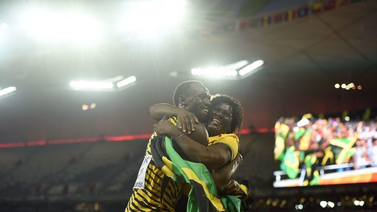 Усэйн БОЛТ и его мама Дженнифер. Фото AFP Усэйн БОЛТ и его мама Дженнифер. Фото AFP