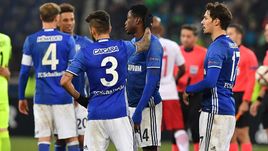 "Шальке" справится с "Айнтрахтом"