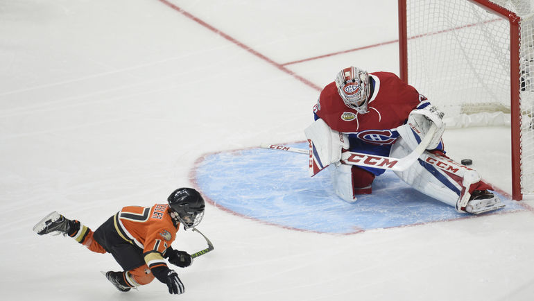 Сын Райана КЕСЛЕРА поражает ворота Кэри ПРАЙСА. Фото AFP Сын Райана КЕСЛЕРА поражает ворота Кэри ПРАЙСА. Фото AFP