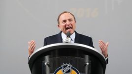 Комиссар НХЛ Гэри БЭТТМЕН вновь угрожает неучастием игроков его лиги в Олимпиаде.